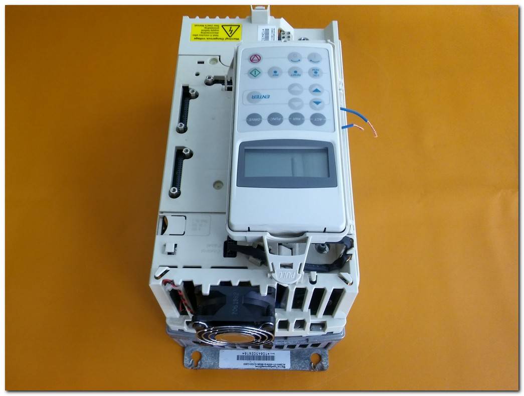 ABB ACS800-01-0004-5 2,2KW SÜRÜCÜ ACS800-01-0004-5 B056 C132 L503