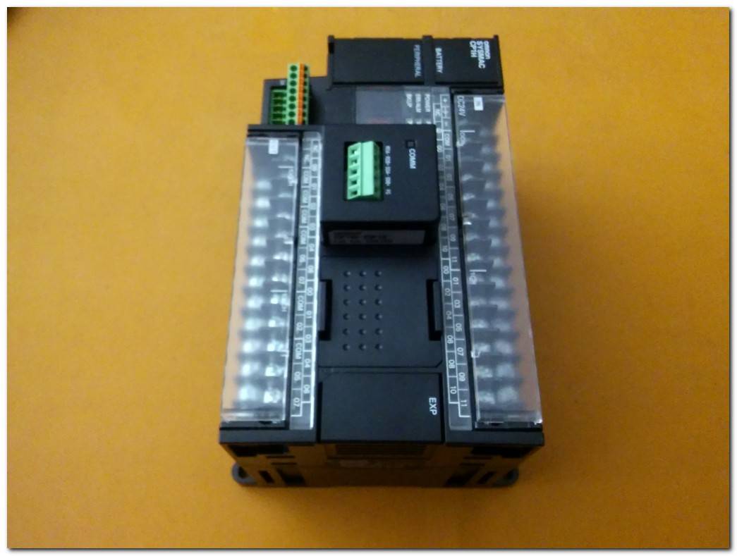 OMRON CP1H-XA40DT1-D SYSMAC CP1H VE OMRON CP1W-CIF12 COMM TAKIM