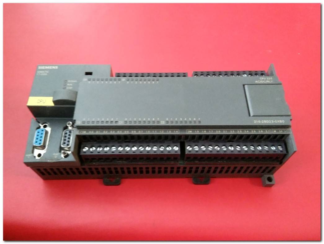 SIEMENS 6ES7 216-2BD23-0XB0 6ES7216-2BD23-0XB0 SIMATIC S7-200 CPU 226 AC-DC-RLY PLC