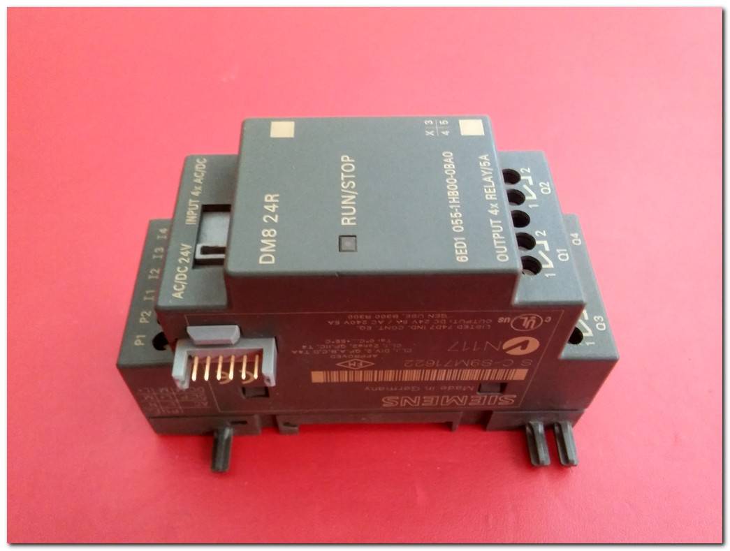 SIEMENS 6ED1 055-1HB00-0BA0 DM8 24R RUN-STOP PLC LOGO EK MODÜL
