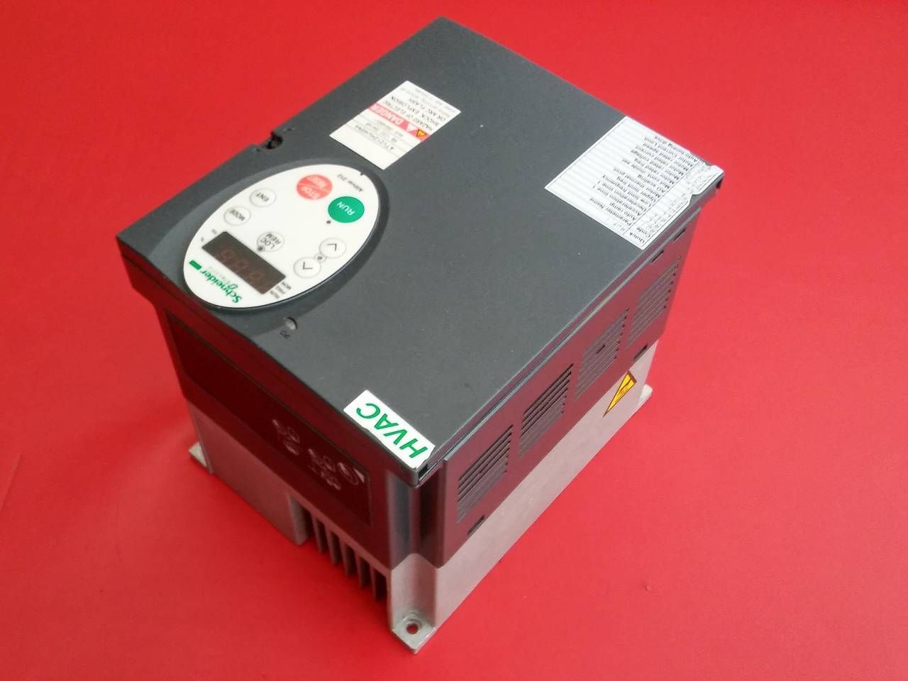 SCHNEİDER ATV212HU40N4 ATV212HU30N4 ATV212HU22N4 ATV212 4KW HVAC SÜRÜCÜ
