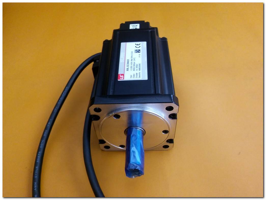 LS XGT SERVO XML-SC08AEK 800W SIFIR AC SERVO MOTOR