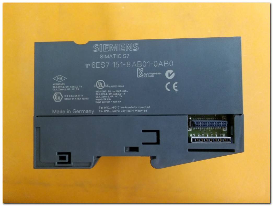 SIEMENS 6ES7 151-8AB01-0AB0 ET 200S IM151-8 PN-DP CPU SIMATIC S7 PLC