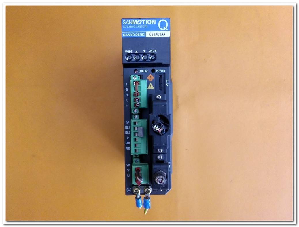 SANMOTION QS1A03AA AC SERVO SYSTEMS SANYO DENKI AC SORVO DRIVE 5.2A SÜRÜCÜ QS1A01AA