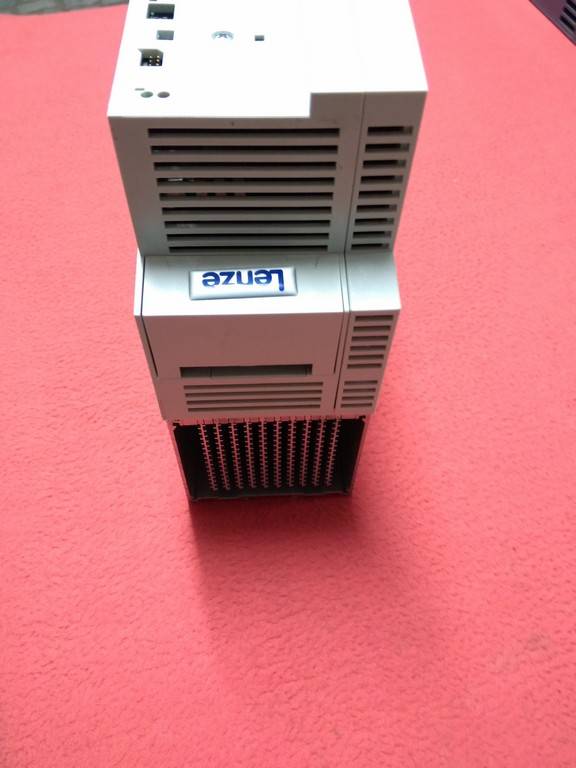 LENZE EVS9323-ES 3,2 KVA 3,9A SERVO SÜRÜCÜ