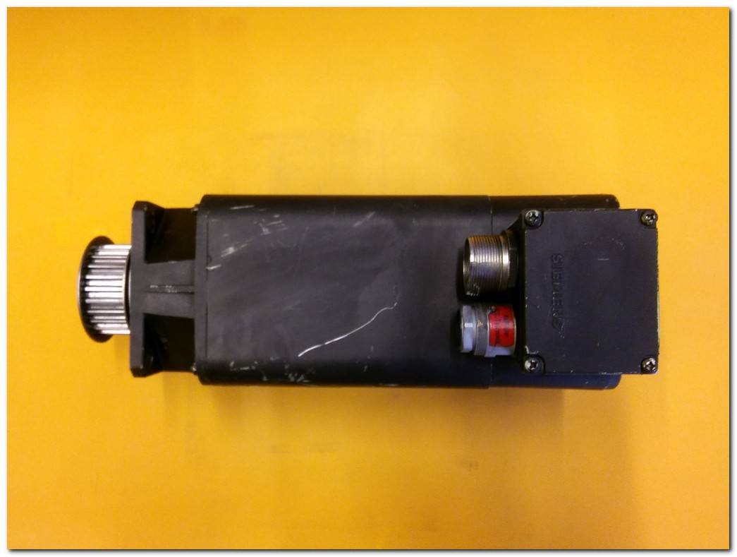 SIEMENS 1FT5064-0AF01-9-Z 18W SERVO MOTOR