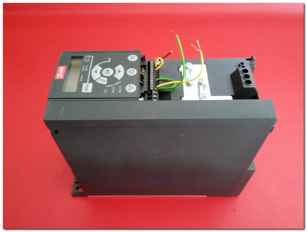 DANFOSS FC-051P7K5 132F0030 FC-051P7K5T4E20H3BXCXXXSXXX 7,5 KW SÜRÜCÜ