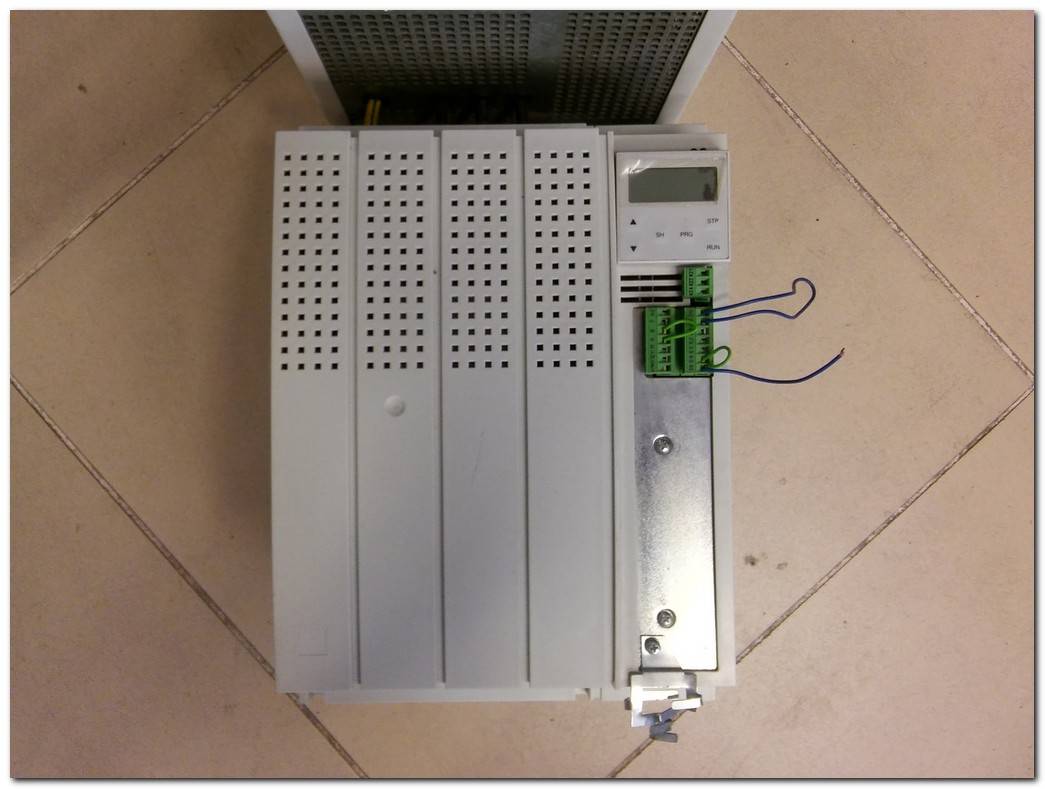 LENZE EVF8223-E 30KW SÜRÜCÜ EVF8223 30 KW INVERTER