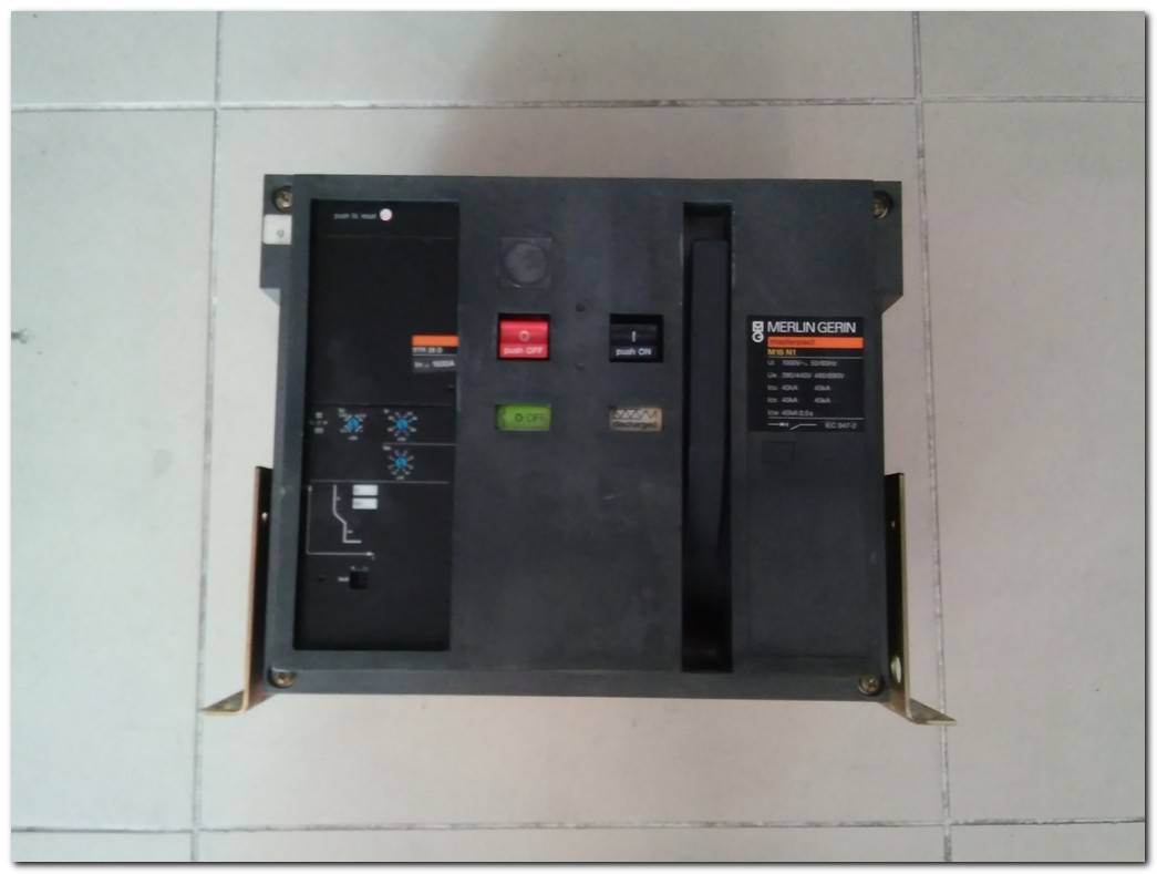 MERLİN GERİN M16 N1 M16 H1 M12 N1 1600A VE 1250A  MOTORLU MASTERPACT STR 28 D STR 38 S M16N1 M16H1 CİRCUİT BREAKER