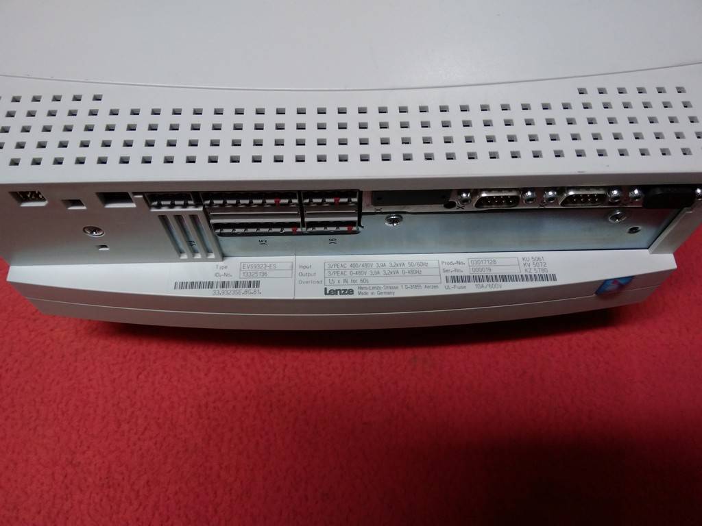 LENZE EVS9323-ES 3,2 KVA 3,9A SERVO SÜRÜCÜ