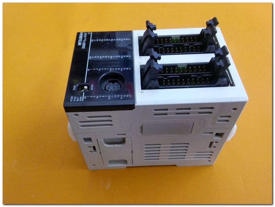 MITSUBISHI FX3UC-64MT-D MELSEC PROGRAMMABLE CONTROLLER PLC