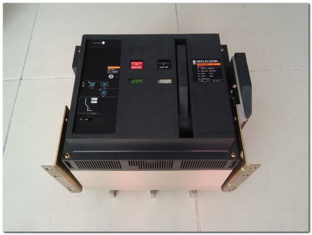 MERLİN GERİN M10 H1 1000A MOTORLU MASTERPACT IEC 947-2 STR 28 D M10H1