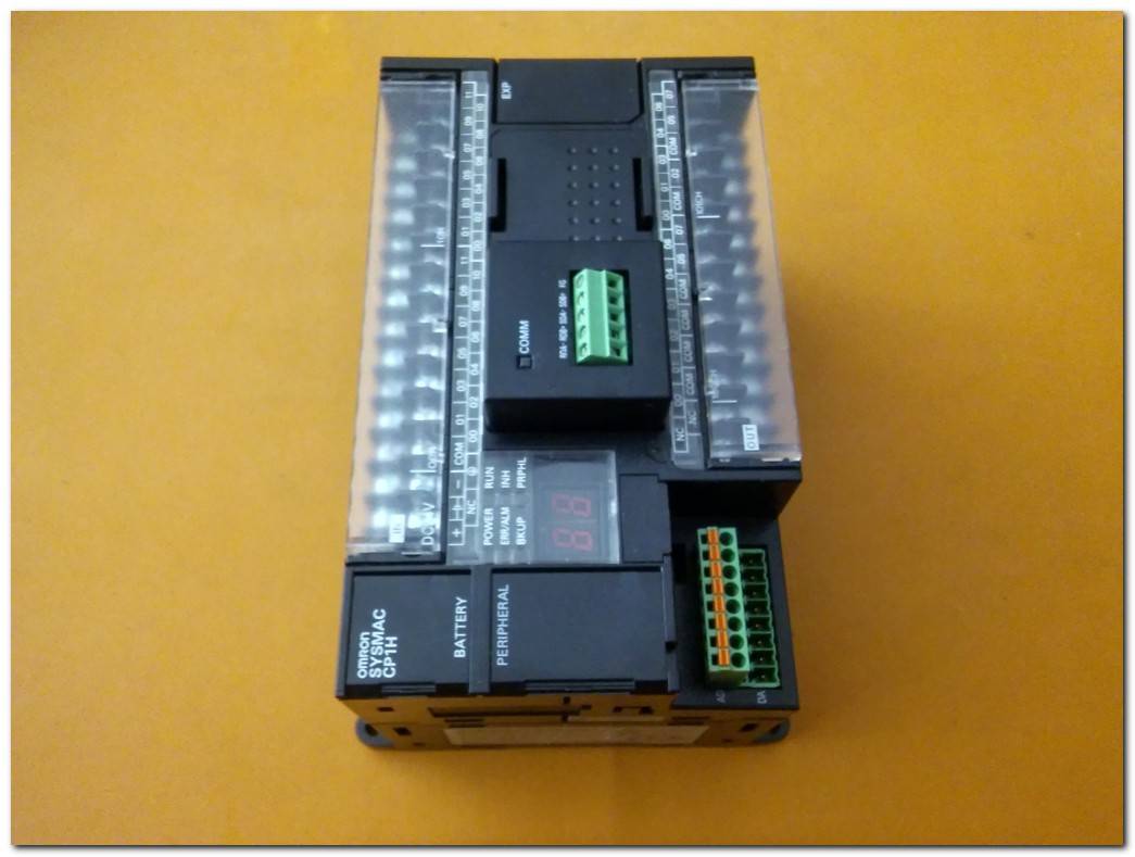 OMRON CP1H-XA40DT1-D SYSMAC CP1H VE OMRON CP1W-CIF12 COMM TAKIM