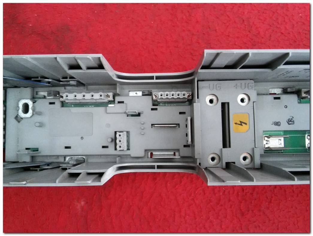 LENZE E94AZPS0074 BACKPLANE ARKA DÜZLEM