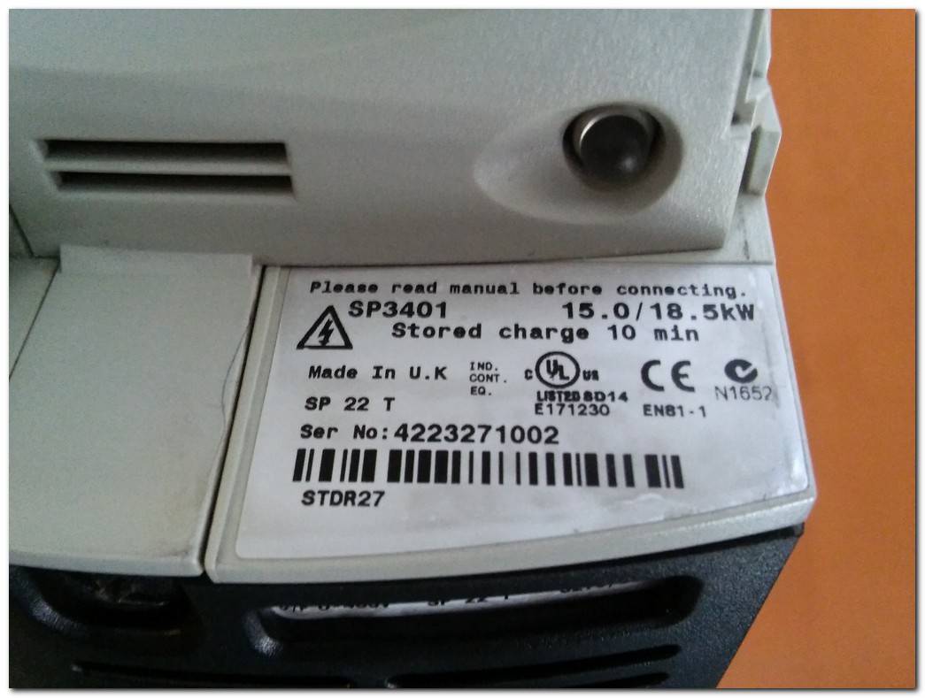 EMERSON SP3401 15 KW - 18,5 KW UNIDRIVE 4223271002 15-18,5KW CONTROL TECHNIQUES SÜRÜCÜ