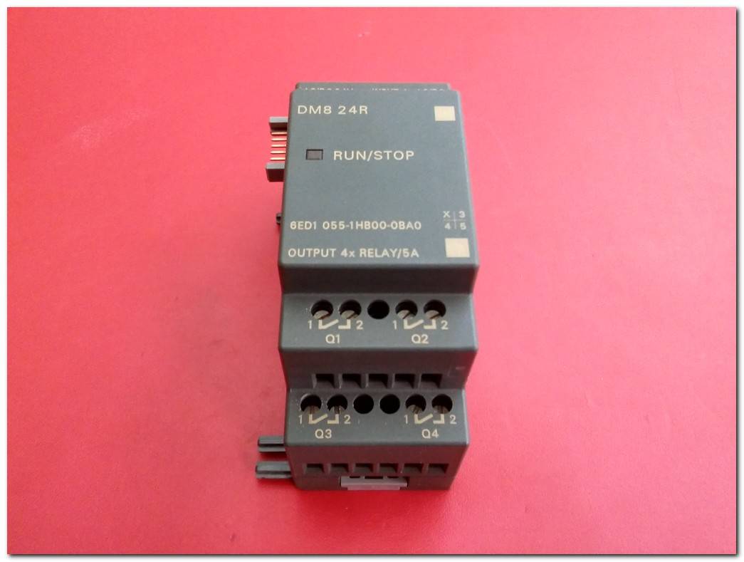SIEMENS 6ED1 055-1HB00-0BA0 DM8 24R RUN-STOP PLC LOGO EK MODÜL