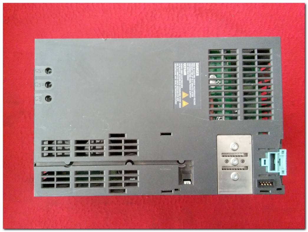 SIEMENS 6SL3224-0BE25-5UA0 SİNAMİCS POWER MODULE 240 7,5KW SÜRÜCÜ