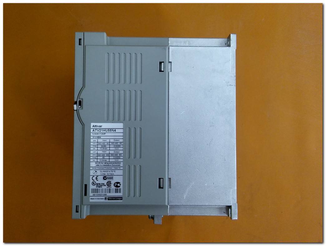 SCHNEİDER ATV21HU55N4 5,5KW HVAC SÜRÜCÜ 5,5 KW INVERTER