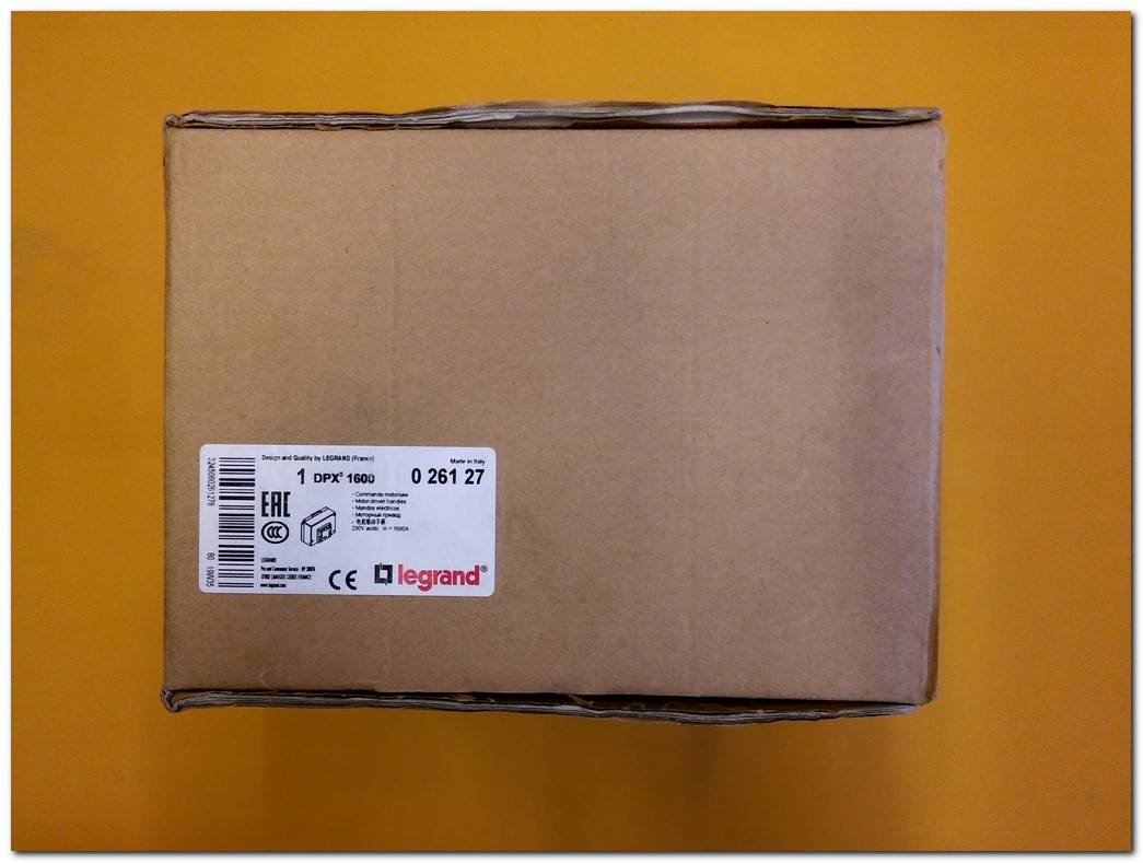 LEGRAND DPX3 0 261 27 1 DPX3 1600 230V AC-DC 1600A SIFIR KUTULU TMŞ 026127