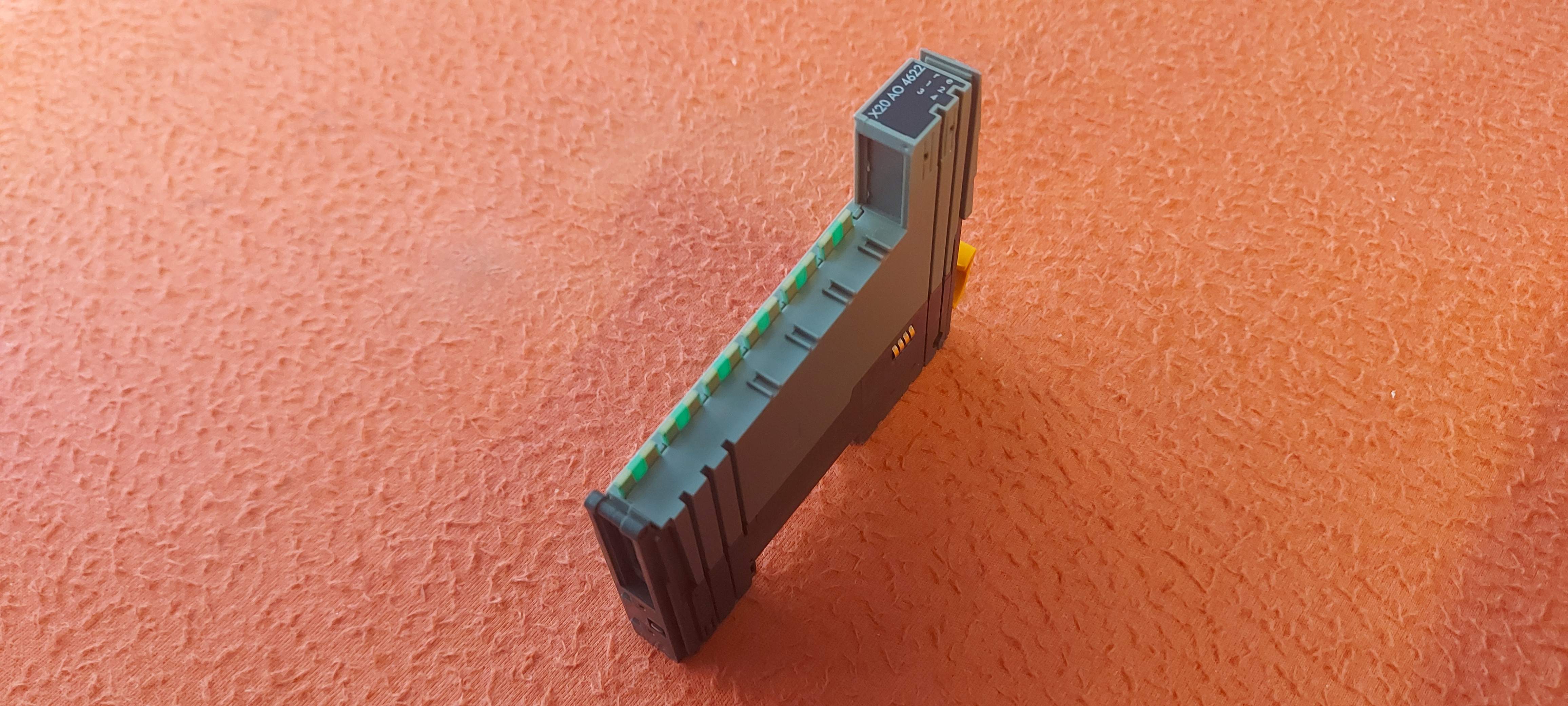 X20 AO 4622 X20 DI F371