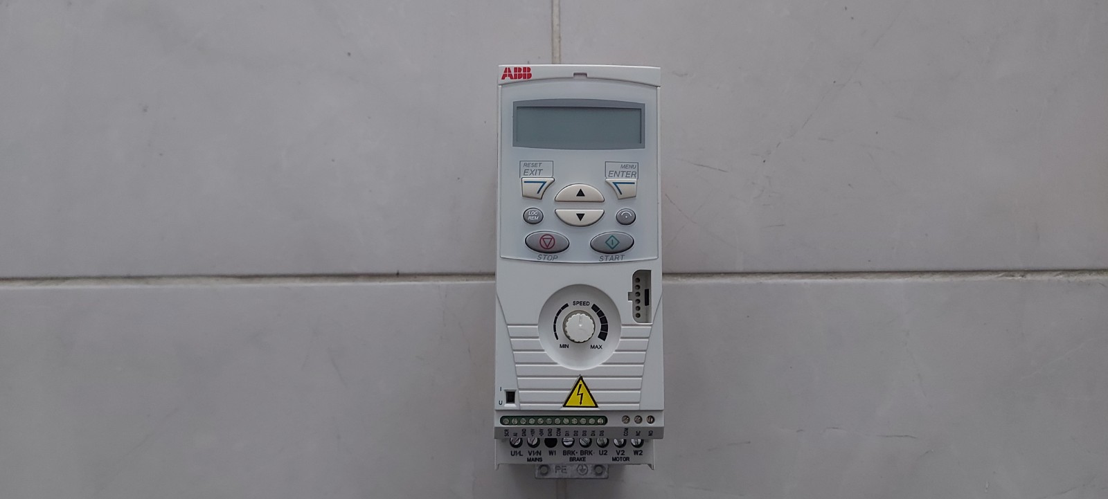 ACS150-01E-02A4-2